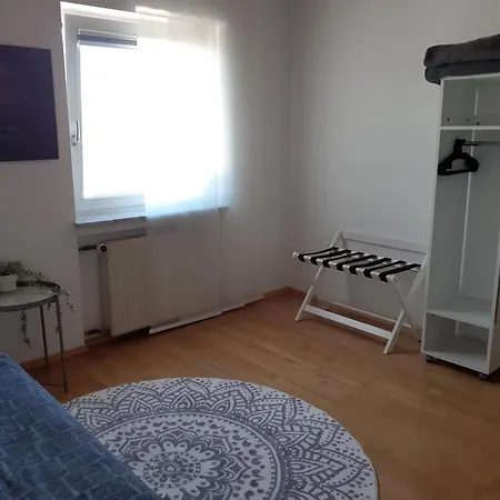 Gaestewohnung In Bei Straubing בית אירוח Parkstetten