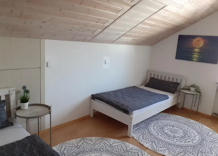 Gaestewohnung In Bei Straubing בית אירוח Parkstetten