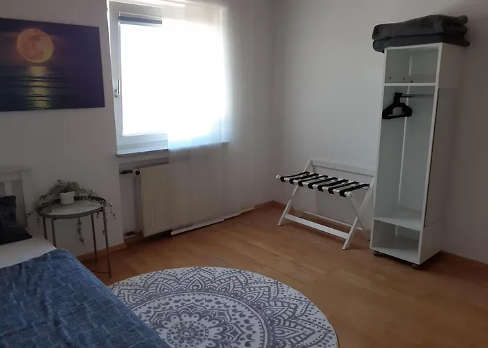 Gaestewohnung In Bei Straubing בית אירוח Parkstetten